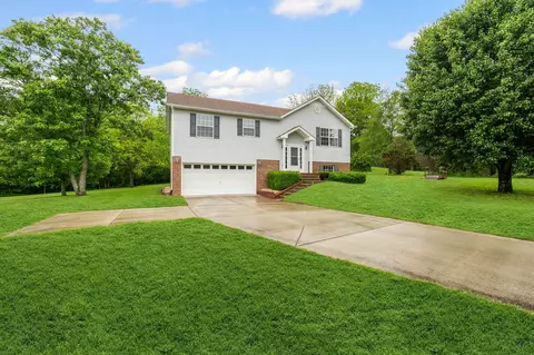 520 White Oak Trl, Spring Hill, TN 37174