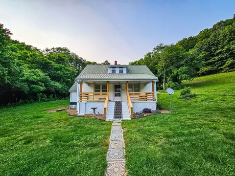 1105 Normandy Rd, Normandy, TN 37360 photo 2