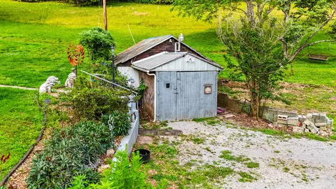 1105 Normandy Rd, Normandy, TN 37360 photo 35