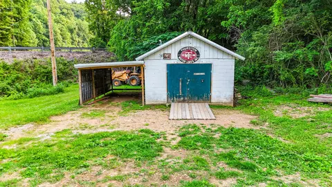 1105 Normandy Rd, Normandy, TN 37360 photo 37