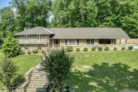 1009 Skyline Dr, Sparta, TN 38583