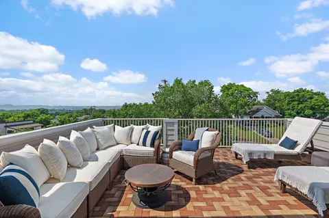 437 Newton Ct, Nashville, TN 37209