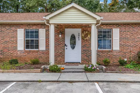 2042 Belle Terra Rd, Knoxville, TN 37923
