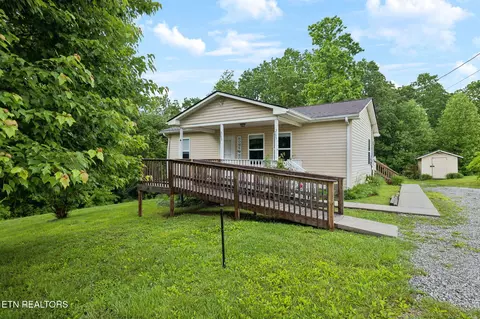 263 Fordham Pvt Ln, Robbins, TN 37852