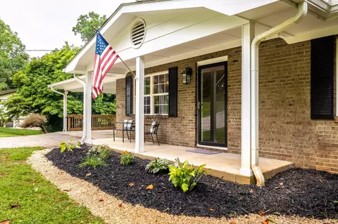 1215 Laurel Rd, Clinton, TN 37716 photo 3