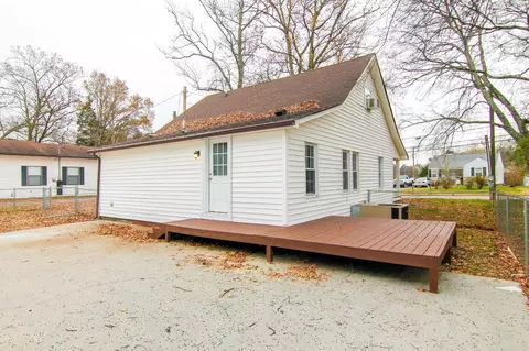 1704 N Wright Rd, Alcoa, TN 37701 photo 2