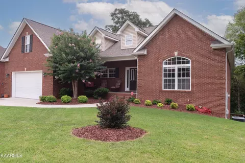 7912 Cedar Stone Ln, Powell, TN 37849