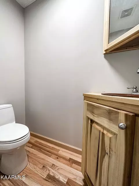 401 Den Ln, Heiskell, TN 37754 photo 30