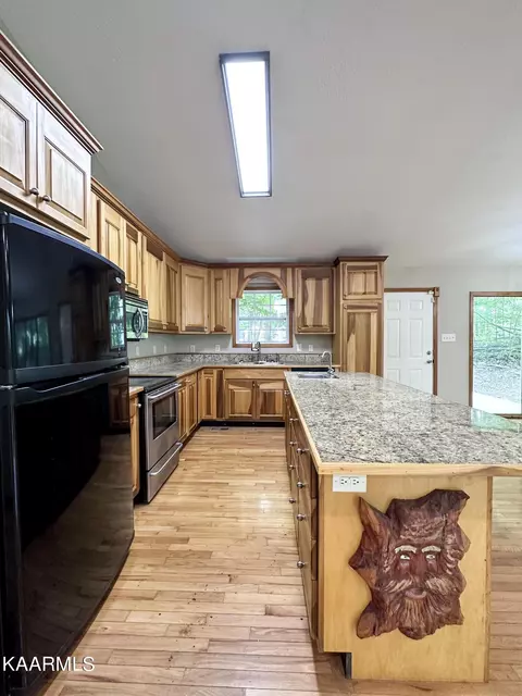 401 Den Ln, Heiskell, TN 37754 photo 15