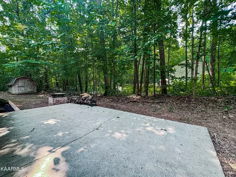 401 Den Ln, Heiskell, TN 37754 photo 6