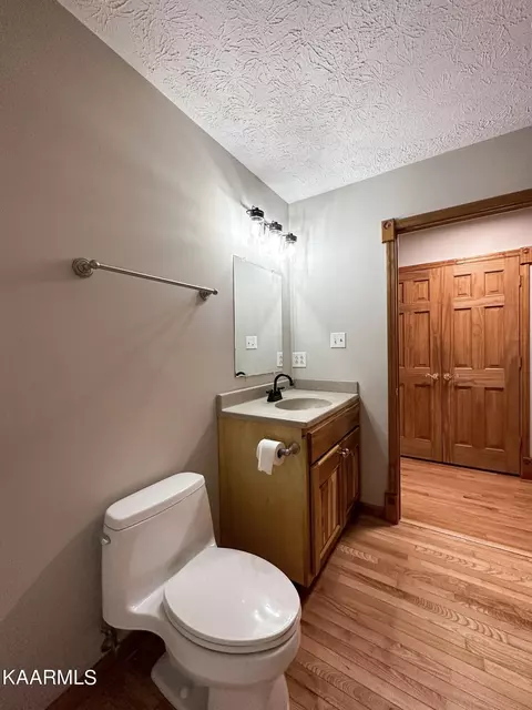 401 Den Ln, Heiskell, TN 37754 photo 27