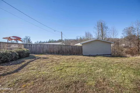 562 Verdun Rd, Oneida, TN 37841 photo 35