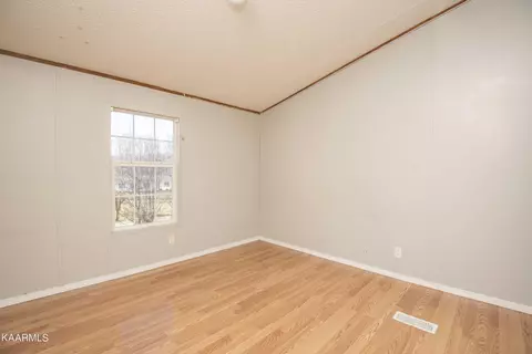 562 Verdun Rd, Oneida, TN 37841 photo 25