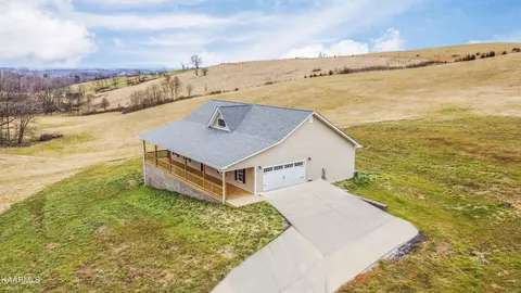 484 Combs Rd, Rutledge, TN 37861 photo 2