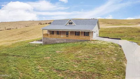 484 Combs Rd, Rutledge, TN 37861 photo 1