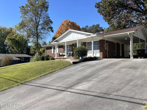 133 Highland Ave, Oak Ridge, TN 37830