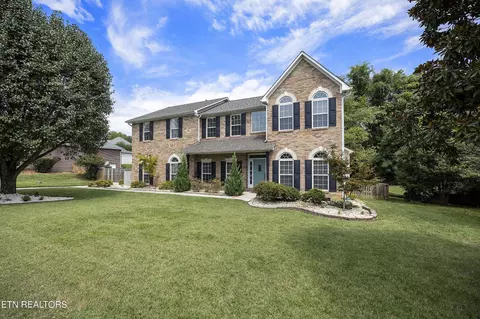 606 Blue Herron Rd, Knoxville, TN 37934