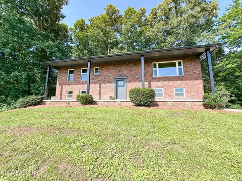 8211 Trundle Rd, Knoxville, TN 37920