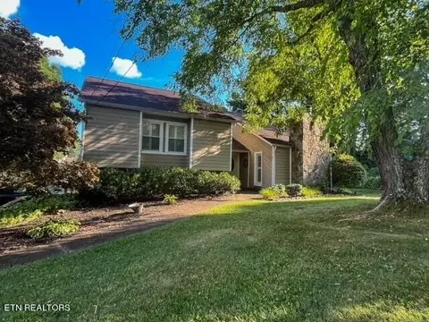 10220 Birch Hill Ln, Knoxville, TN 37932