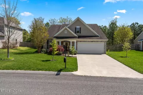 2422 Ancient Oak Ln, Knoxville, TN 37931
