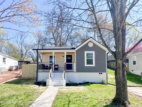 3424 Compton St, Knoxville, TN 37920