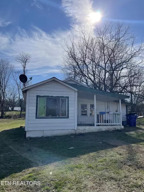 980 NE Berry St, Cleveland, TN 37311