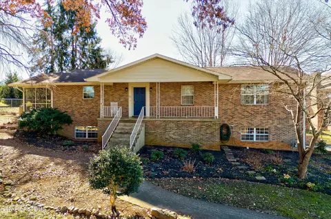 7901 Micah Dr, Knoxville, TN 37938