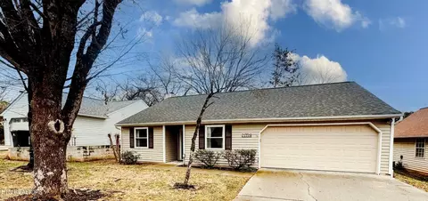 2305 Tori Rd, Knoxville, TN 37923