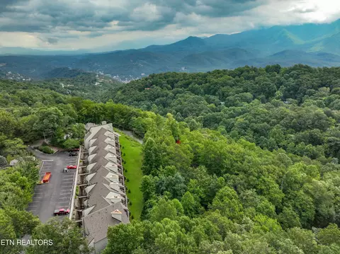 1155 Upper Alpine Way UNIT 111, Gatlinburg, TN 37738
