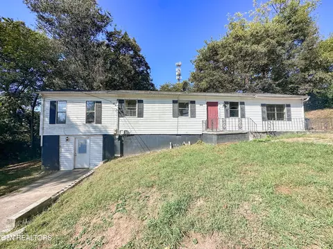 106 SW Nichols Rd, Knoxville, TN 37919