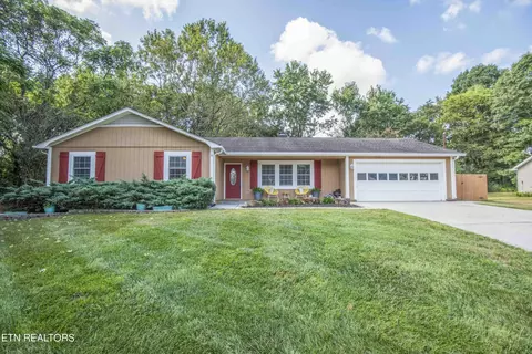 901 Bent Tree Rd, Knoxville, TN 37934