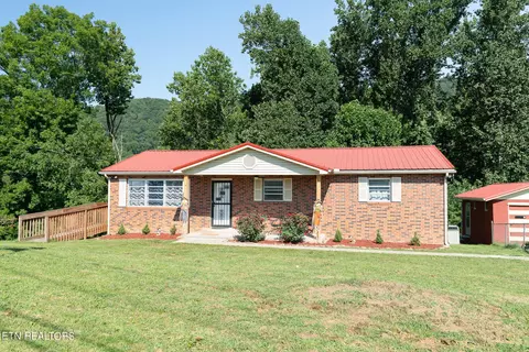 1491 Back Valley Rd, La Follette, TN 37766