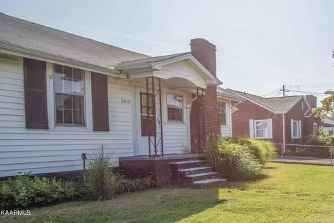 2212 Howard St, Knoxville, TN 37917