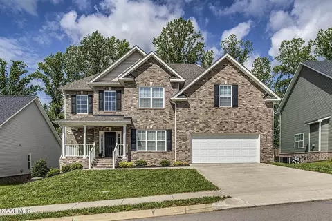 9244 Upstream Ln, Knoxville, TN 37931