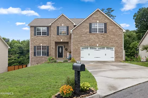 3001 Maple Knot Ln, Knoxville, TN 37931