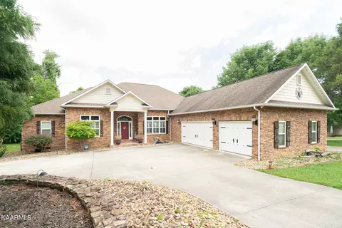 400 Ookedaliya Pl, Loudon, TN 37774
