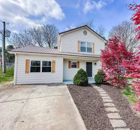1391 Middlesettlements Rd, Maryville, TN 37801