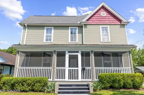 223 E Baxter Ave, Knoxville, TN 37917