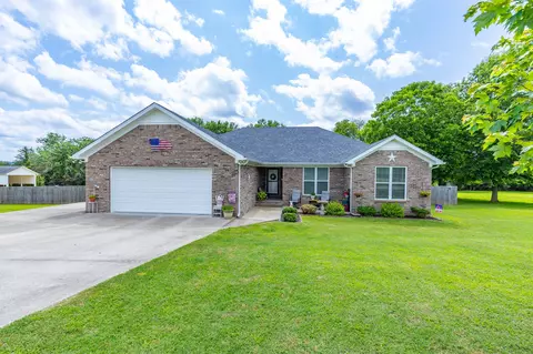379 Cedar Place Rd, Pulaski, TN 38478