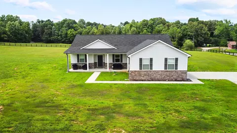 1021 Eljie Rd, Cumberland Furnace, TN 37051