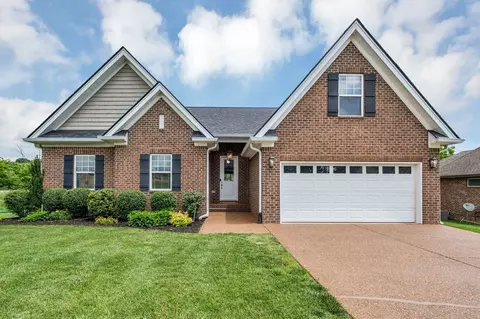1203 Greensward Ave, Lebanon, TN 37087