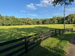 3 Mathis Rd, Charlotte, TN 37036