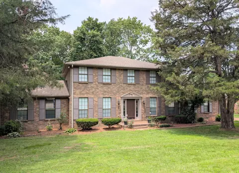 336 Clearlake Dr W, Nashville, TN 37217