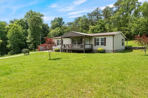 13529 Park Rd, Pikeville, TN 37367