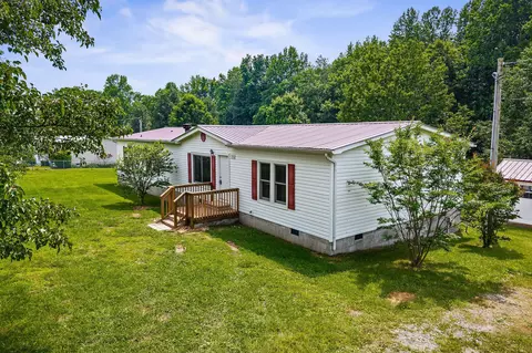 2984 Heartland Ln, Cookeville, TN 38506