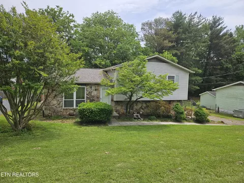3300 Cindy Ln, Knoxville, TN 37912