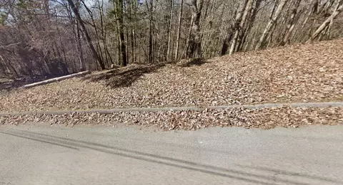 1810 Mountain Bay Dr, Hixson, TN 37343