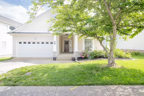 1960 Deep Woods Trl, Nashville, TN 37214