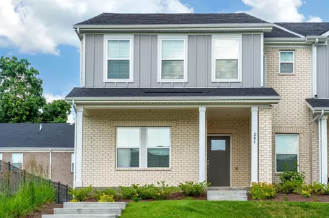 204 Douglas Bend Rd #201, Gallatin, TN 37066
