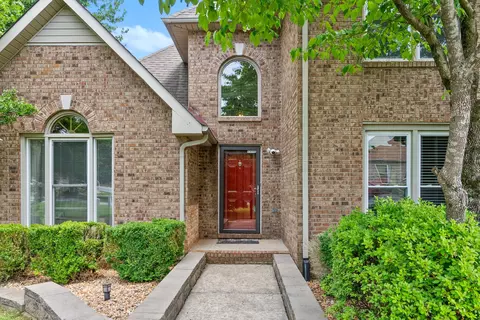 2235 Roanoke Rd, Clarksville, TN 37043